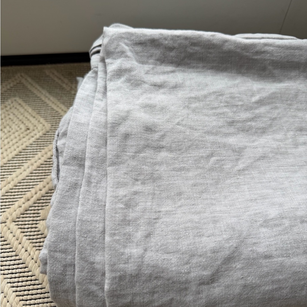 Restoration Hardware WASHED 100% LINEN TWIN DUVET COVER light gray 68″ × 86″ - Picture 6 of 12